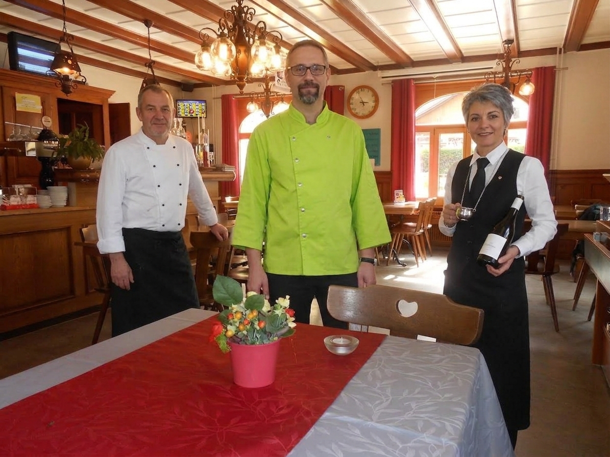 L'équipe du Restaurant La Croix-Blanche à La Roche